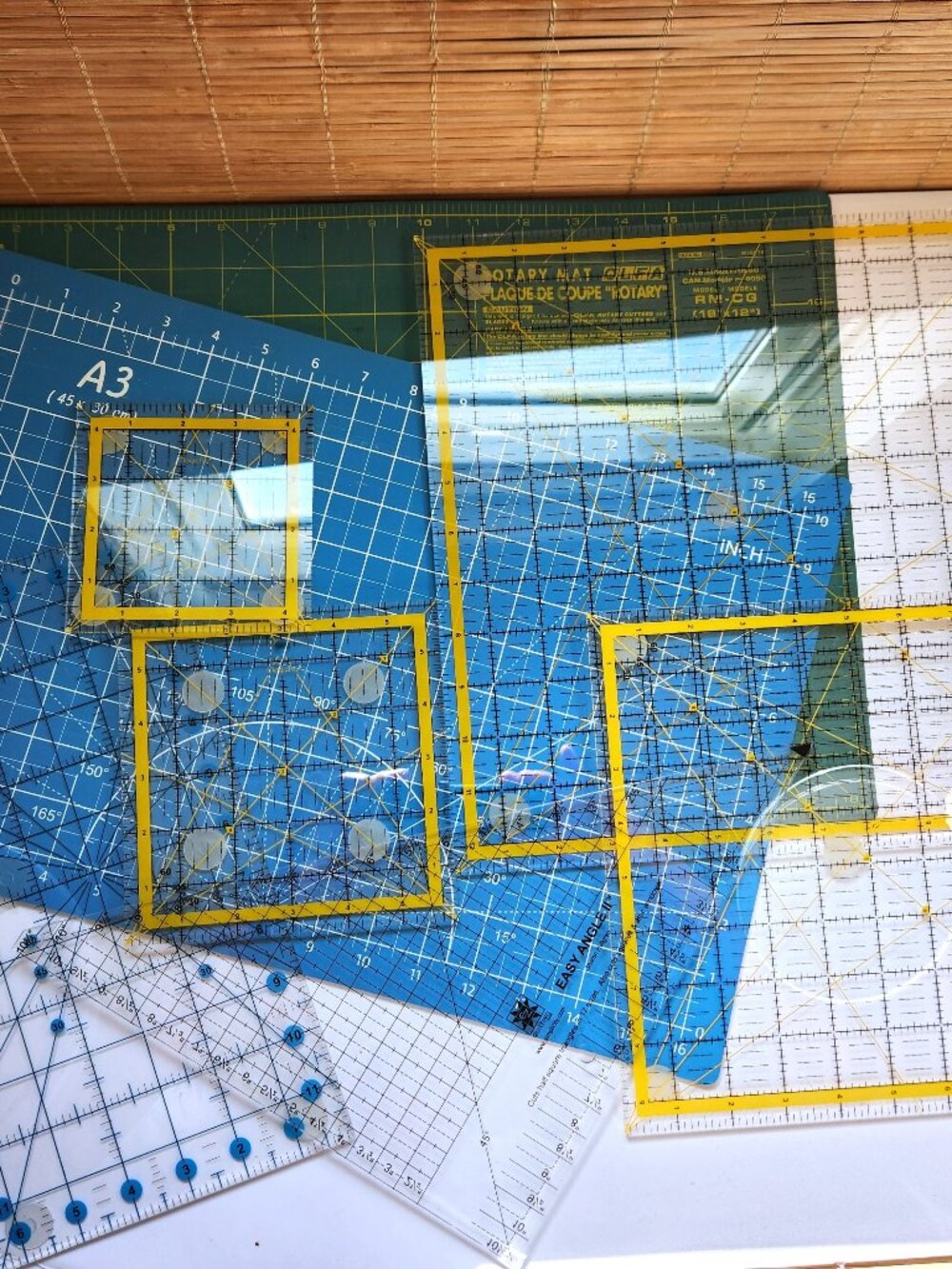Olfa Omnigrid Acrylic Quilting Ruler Self Healing Cutting Mat Sewing Tool Lot 8P
